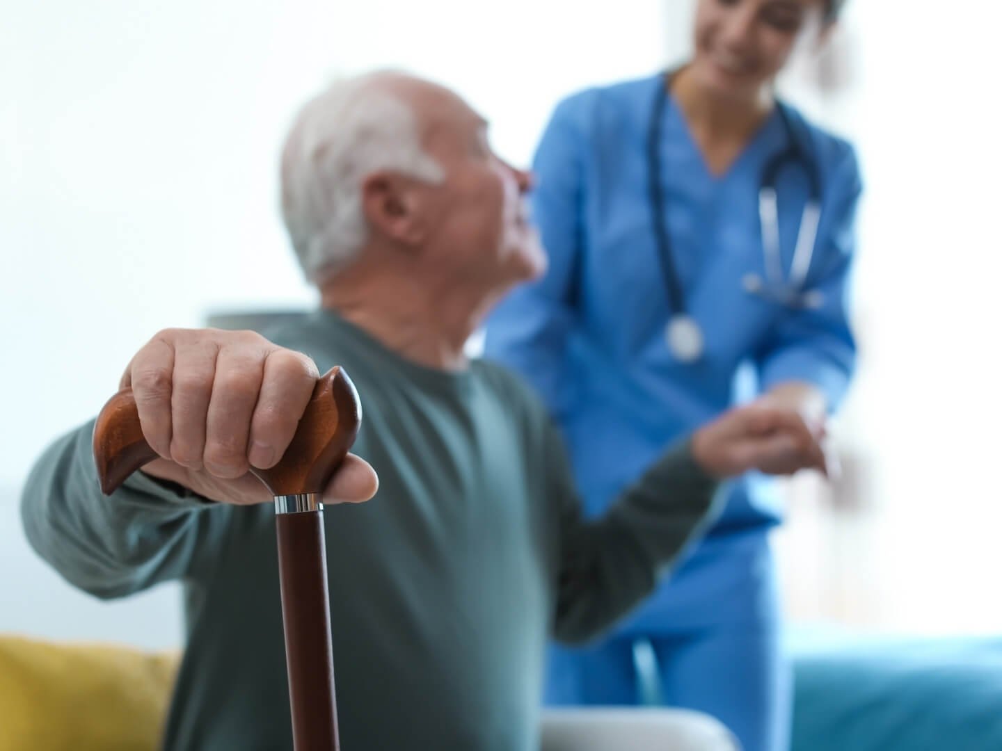 8 cronox-residencias-cuidado-mayores-madrid-atencion-medica-cuidados-personales-rehabilitacion-bienestar